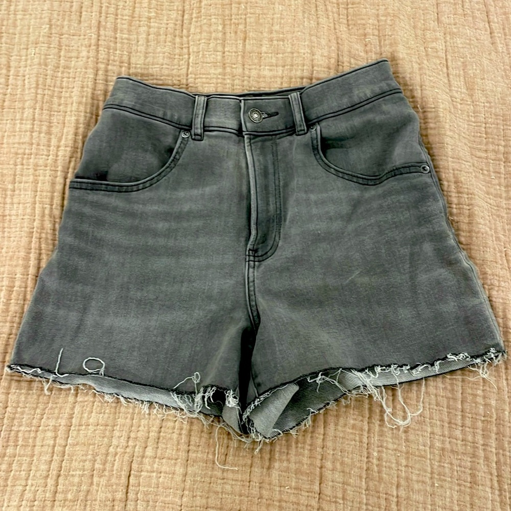 Light wash gray, stretch, mom shorts